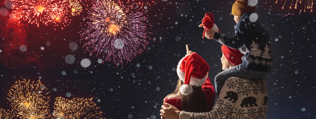 Sparkle This Season: Dazzling Fireworks for a Magical Christmas!